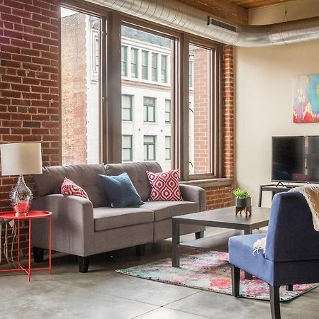 Frontdesk 1209 Washington Ave Apts Downtown St Louis Apartment Saint Louis Exterior photo